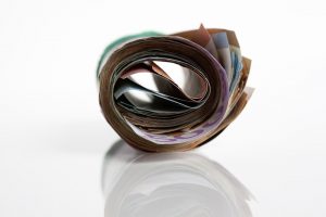 Read more about the article MINIMALNA PLAČA V LETU 2020