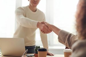 Read more about the article Študentsko delo: Računovodski in stroškovni vidik ter kdaj je prava izbira